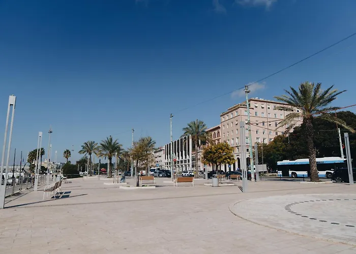 Hibiscus Comfort Stay Quartu SantʼElena